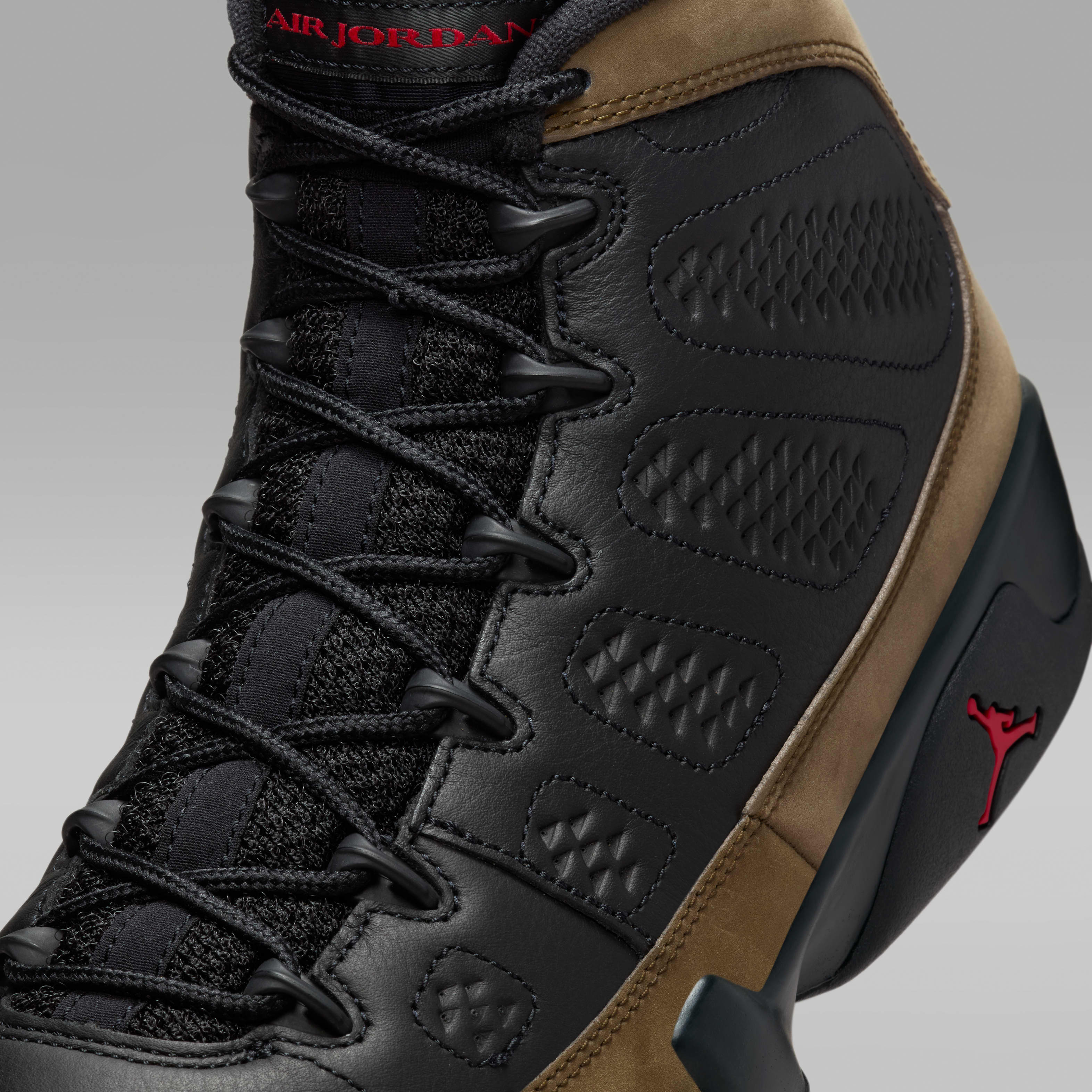 Retro nike shoes from the 9s top